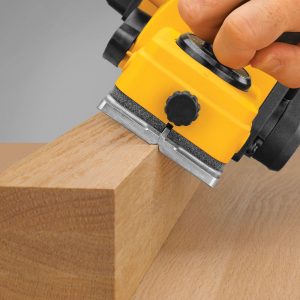 Cepillo Eléctrico 3-1/4 de 1/16 Profundidad de Corte y 17,000 Revoluciones por Minuto, 5.0 Amperios 120V. DEWALT - Imagen 5