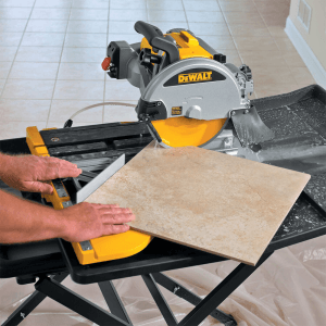 Cortadora de Cerámica Eléctrica de 10" con Capacidad 24" 1.5HP de 115V. DEWALT - Imagen 3